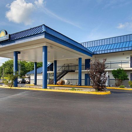 Days Inn By Wyndham Knoxville North Powell Exterior foto