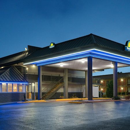 Days Inn By Wyndham Knoxville North Powell Exterior foto