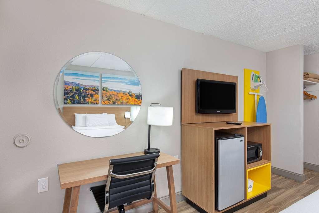 Days Inn By Wyndham Knoxville North Powell Habitación foto