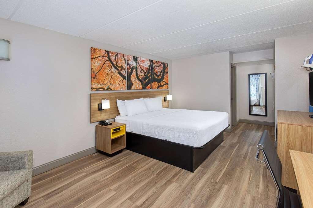 Days Inn By Wyndham Knoxville North Powell Habitación foto