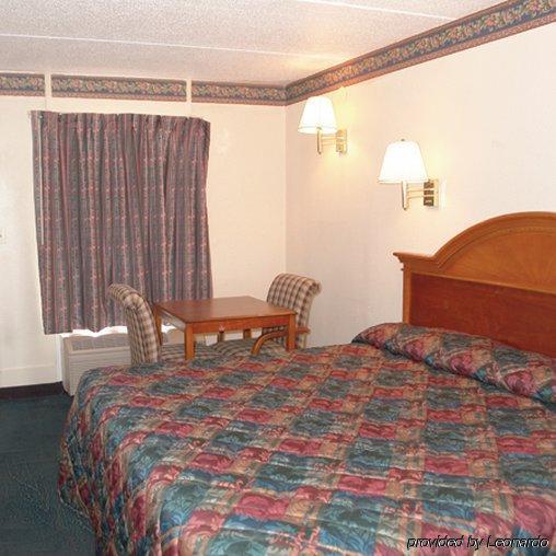 Days Inn By Wyndham Knoxville North Powell Habitación foto